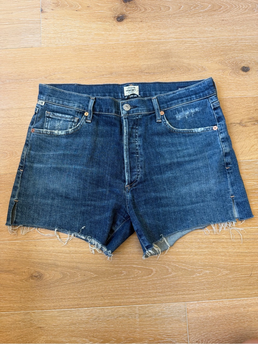 Citizens Of Humanity Marlow Easy Short Indigo Raw Hem Denim Cutoff Shorts